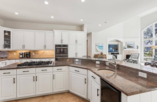 Beach Lagoon House | Luxury 6Br Private Home, 3rd Row from Sea Pines Beach!