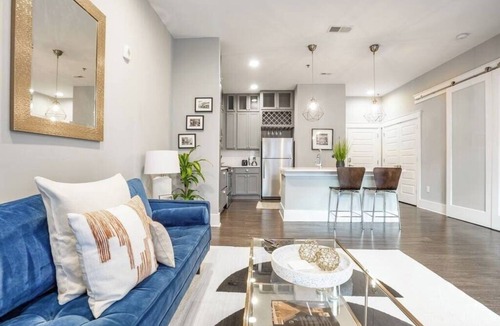 North Decatur Apartment | Luxury Apartment Near Emory Hospital & University