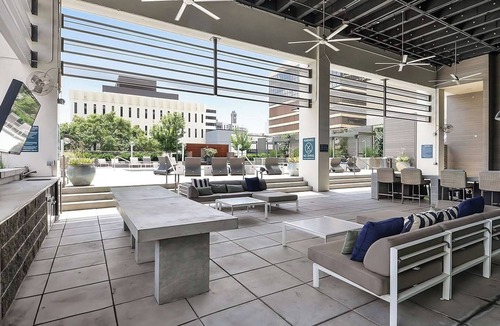 Peachtree Center Apartment | Luxury Atlanta Retreat: Minutes from Downtown, Dining & Attractions