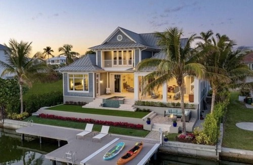 Vanderbilt Beach House | Luxury Bayfront Retreat – 2-Min Walk to Private Vanderbilt Beach Access