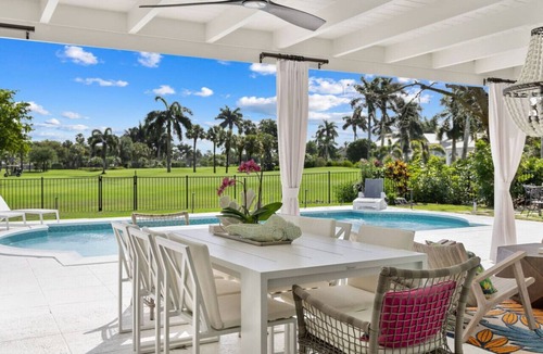 Moorings House | Luxury Beach House with a View