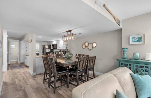 Fort Walton Beach House | Luxury Beachfront Home, Sleeps 12, Kayaks, SUPs, & Beach Gear + 4 Parking spots