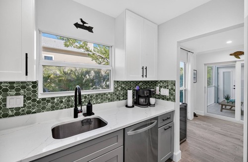 Sanibel Condo | Luxury Beachside Villa Condo w/Carport
