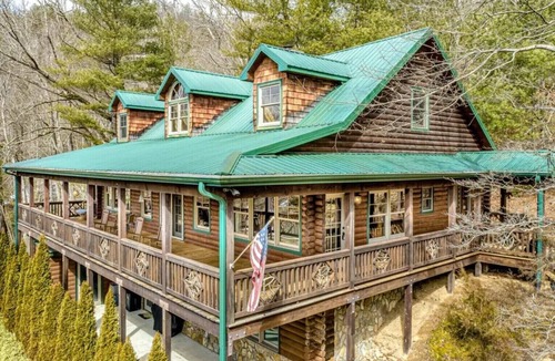 Franklin Cabin | Luxury Cabin in the Woods