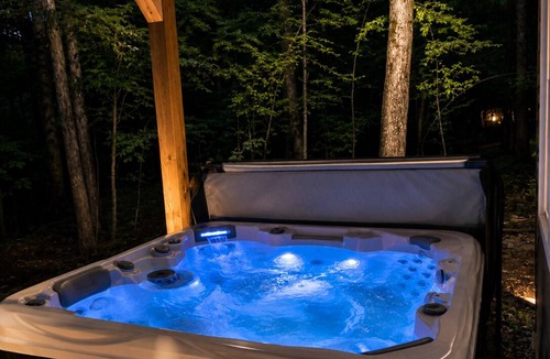 Rowland House | Luxury Chalet Masthope Near Narrowsburg & Delaware
