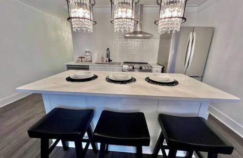 Gainesville House | Luxury City Loft in Gainesville C