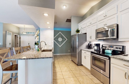 Diplomat House | Luxury coastal retreat with office, lanai, pool, alfresco dining & tiki bar
