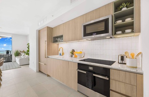 Overtown Condo | Luxury Condo near Bayside Marketplace