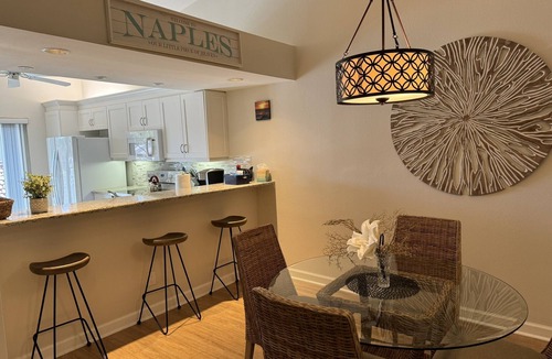Naples Condo | Luxury condo with resort pool, 10 mins to 5th & beaches