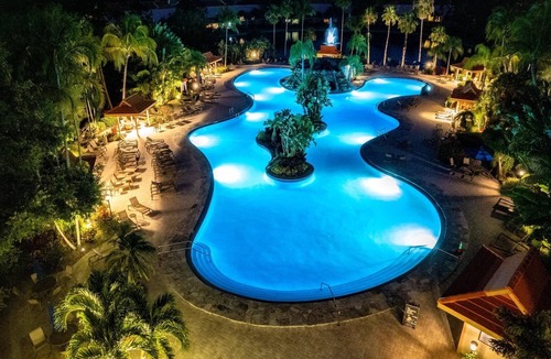Naples Condo | Luxury condo with resort pool, 10 mins to 5th & beaches