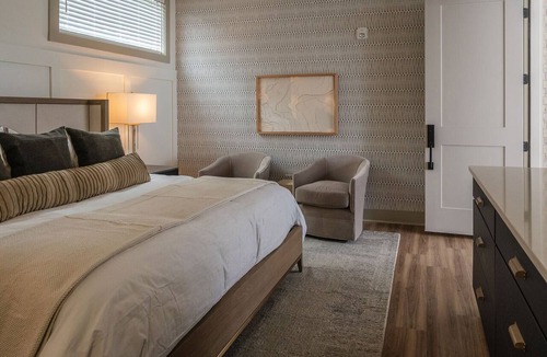 Athens Hotel | Luxury Downtown Loft