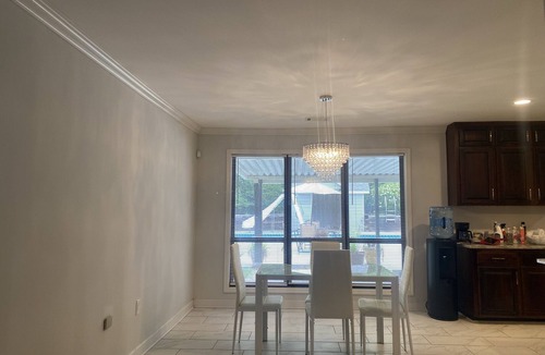 Conyers House | Luxury Duplex: Great for Romantic Getaway or Family Vacation (8 GUESTS MAXIMUM)