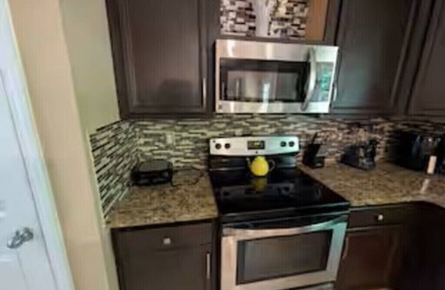 McDonough House | Luxury Executive Villa Retreat-Sleeps 18-20 PPL