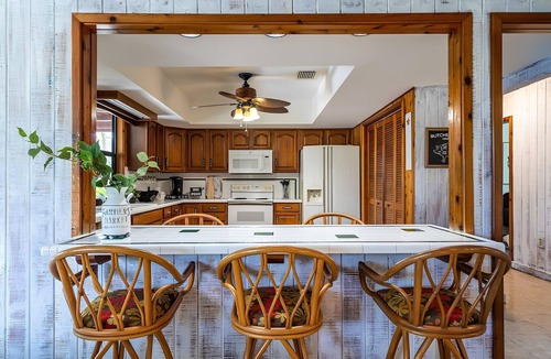 Homestead House | Luxury Farmhouse Oasis in Redlands Miami