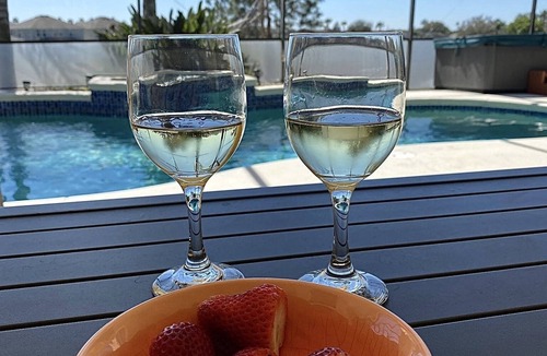 Calabay Parc Villa | Luxury Five Bed, South Facing Pool, Hot Tub, 5* Games Room, Sleeps 10/2.