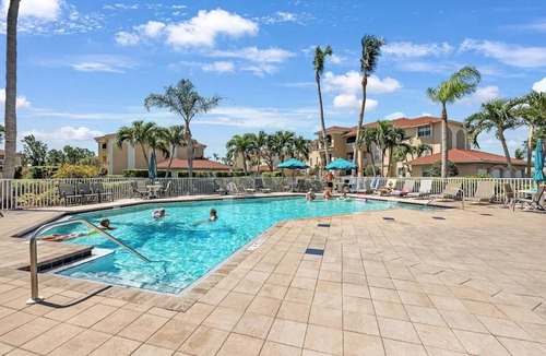 Pelican Condo | Luxury Ground Floor Condo - Pool - Fitness Center