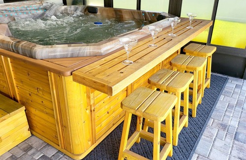 Disston Heights House | Luxury heated pool and hot tub vacation house