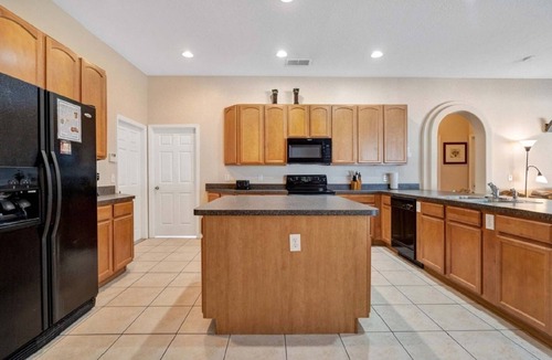 Legacy Park Villa | Luxury Home, Arcade, Heated Private Pool Free, Near Disneyland. Pet Friendly.