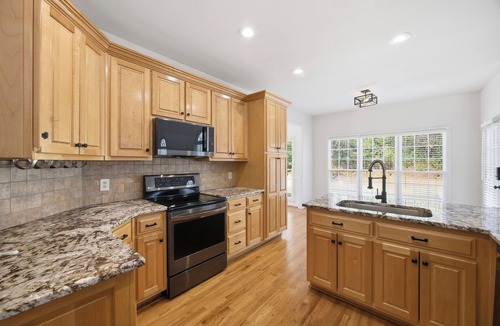Flowery Branch House | Luxury Home at Lanier - Newly Renovated - No Fees!
