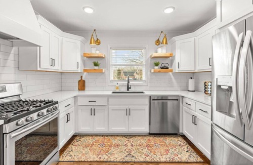 Murfreesboro House | Luxury Home - Pool- Large Groups