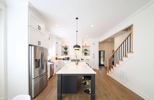 Old Fourth Ward House | Luxury Home w/Stunning Kitchen + King Bed Suite, amid Top Attractions