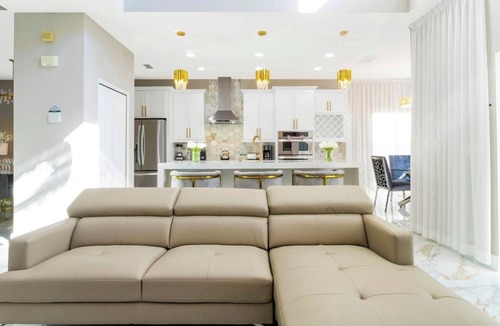 Highgate Park House | LUXURY HOUSE NEAR DISNEY PARKS