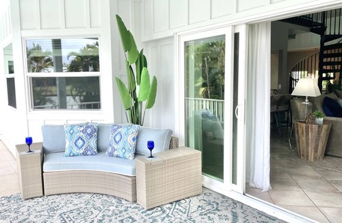 Bokeelia Villa | Luxury Island Escape @ Palm Tree Villa: Private Rooftop Deck & Saltwater Pool