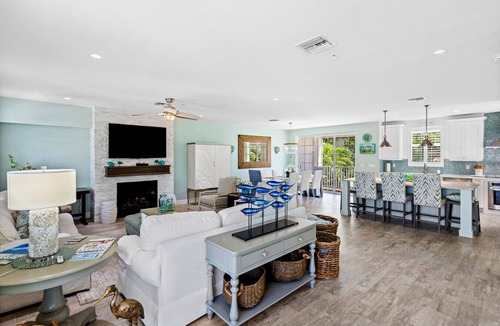 Juno Beach House | Luxury Juno Beach Estate: Pool & Firepit