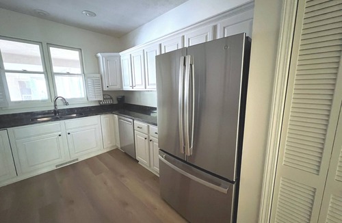 Salem Condo | Luxury Keowee Key Condo: Lakefront Retreat Near Clemson