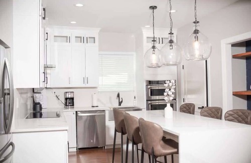 Gainesville House | Luxury Lake Duplex Mins From downtown Gainesville