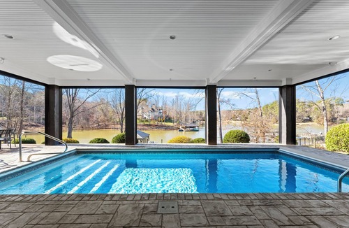 Denver House | Luxury Lakefront Stay | Private Dock, Kayaks & Indoor/Outdoor Pool | The Retreat