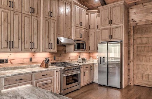 Blue Ridge Cabin | Luxury Lodge on the Toccoa - Riverfront | Hot Tub | Family Friendly