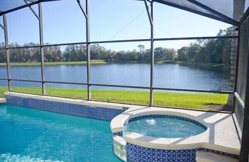 Lake Berkley Villa | Luxury/magnificent South Facing Pool/Spa Lakefront View Free WiFi Game Room