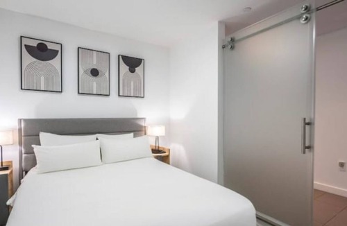 Town Square Apartment | Luxury Miami Retreat: Modern State of the Art Amenities & Stunning Views