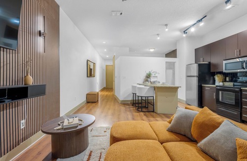 Lindridge-Martin Manor Apartment | luxury modern Buckhead loft walks to shopping , dining & nightlife