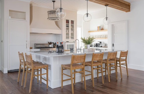 Fletcher Villa | Luxury Modern Farmhouse Villa - 8BR, HotTub & Mtn Views