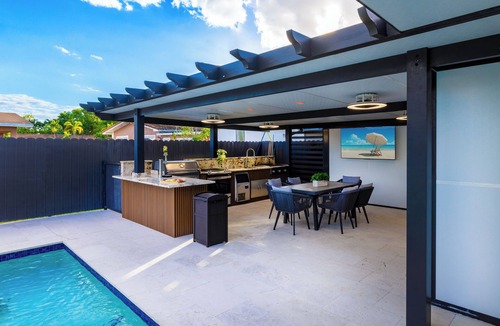Hialeah Bed & Breakfast | Luxury Modern Stay Hialeah Miami Area!