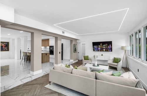 Brickell House | Luxury Modern Villa in heart of Brickell with Heated Pool & HotTub