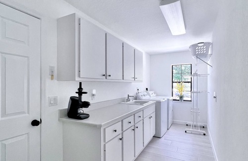 Fellowship House | Luxury, Newly Renovated Home, Pets, Pool - Minutes from WEC & HITS, Golf