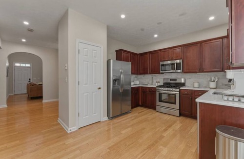 Atlanta House | Luxury Oasis 4 Bedroom Near Mercedes Benz & Braves