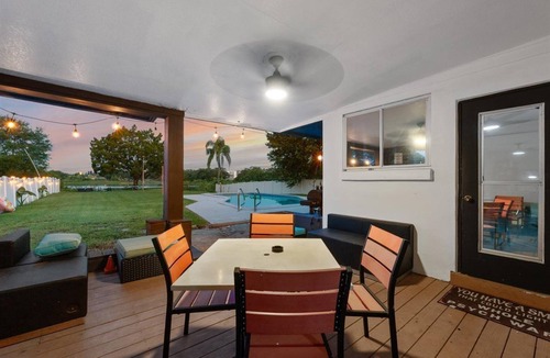 Pine Castle House | Luxury Orlando Vacation Home – 3BR w/Pool, Big Backyard & Near Disney
