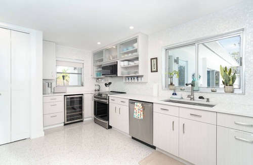 Englewood House | Luxury renovated pool house & separate studio apartment 1.5 miles to the beach.