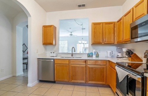 Regal Palms House | Luxury Resort Amenities - Bright and Modern Townhome