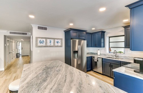 Sanibel Condo | Luxury Sanibel Condo w/Ocean View: Steps to Beach