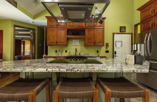 Midland Boat Rental | Luxury Serene Getaway w/Sparkling Pool near Ft. Moore & Callaway Gardens
