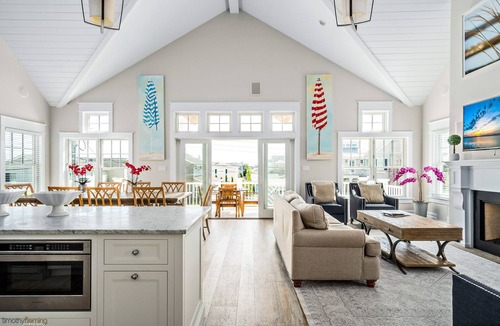 Stone Harbor House | Luxury South End Stone Harbor Home (118th st) 6 bedrooms & 5.5 baths with Pool