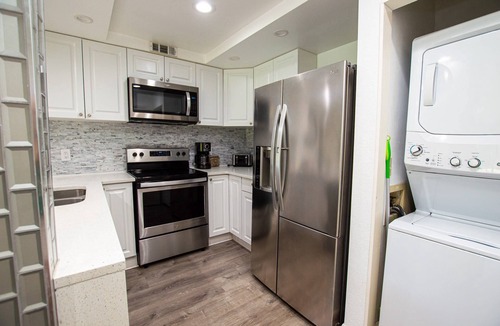 Wesley Chapel Condo | Luxury – Spacious 3BR Ground-Floor Condo w/Golf Views, Private Patio, PGA Golf & Tennis Community