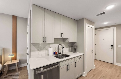Northern Liberties Apartment | Luxury Studio | 1 Bed | Northern Liberties