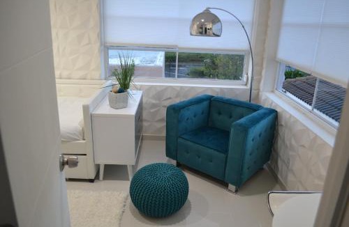 Downtown Hollywood Apartment | Luxury Studio Apartment IN Downtown! Twin Beds 29