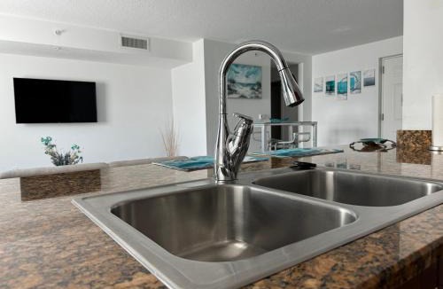 Boynton Beach Apartment | Luxury Suite Oasis
